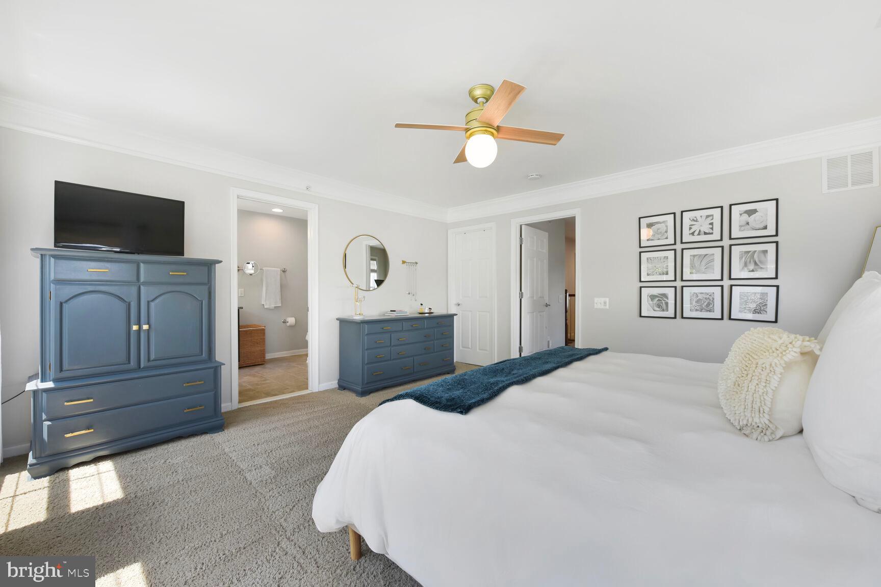 3020 Rittenhouse Cir