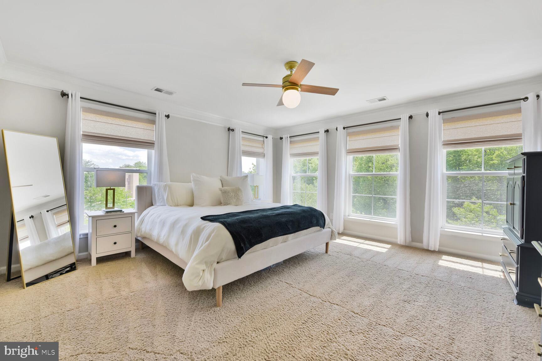 3020 Rittenhouse Cir