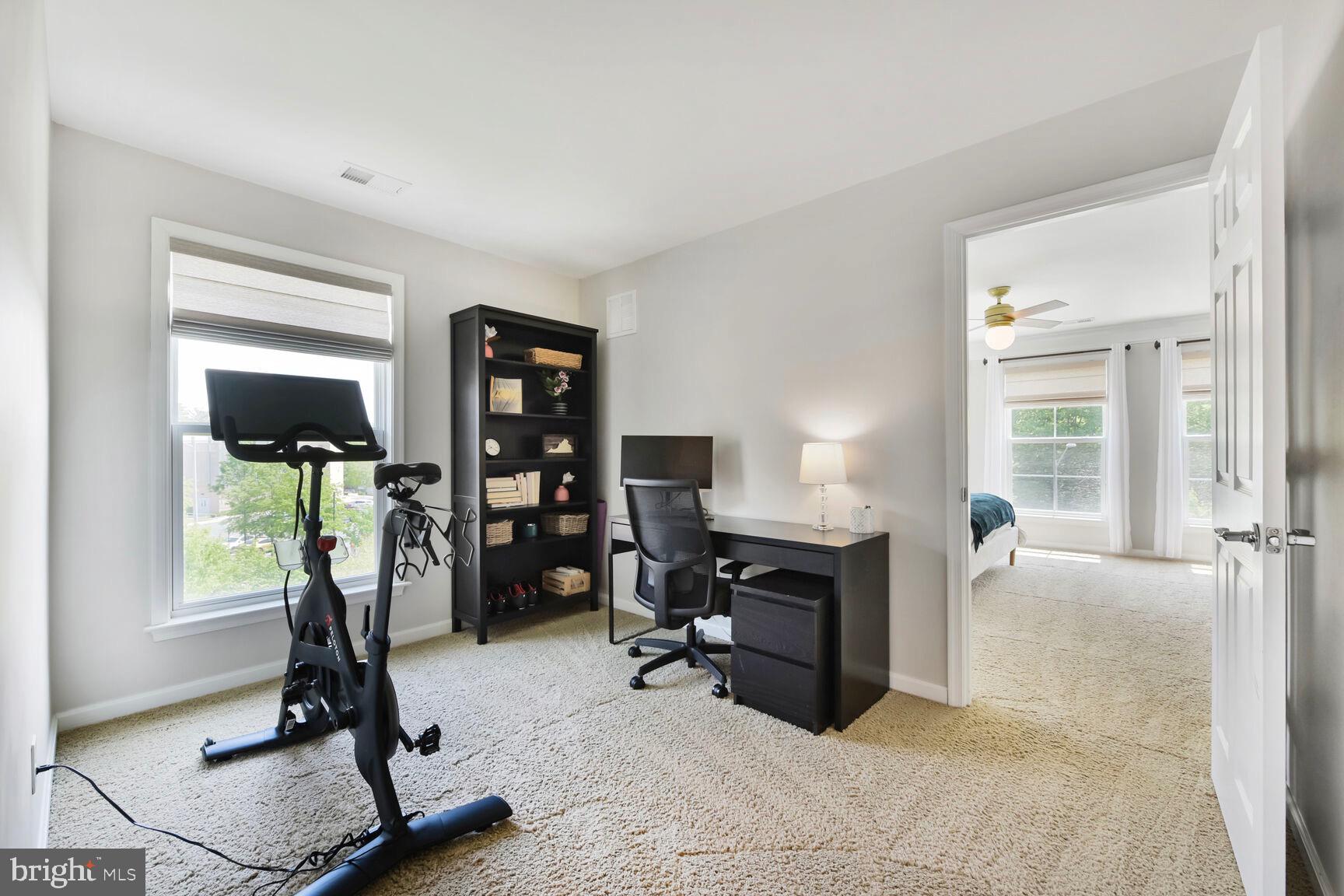 3020 Rittenhouse Cir