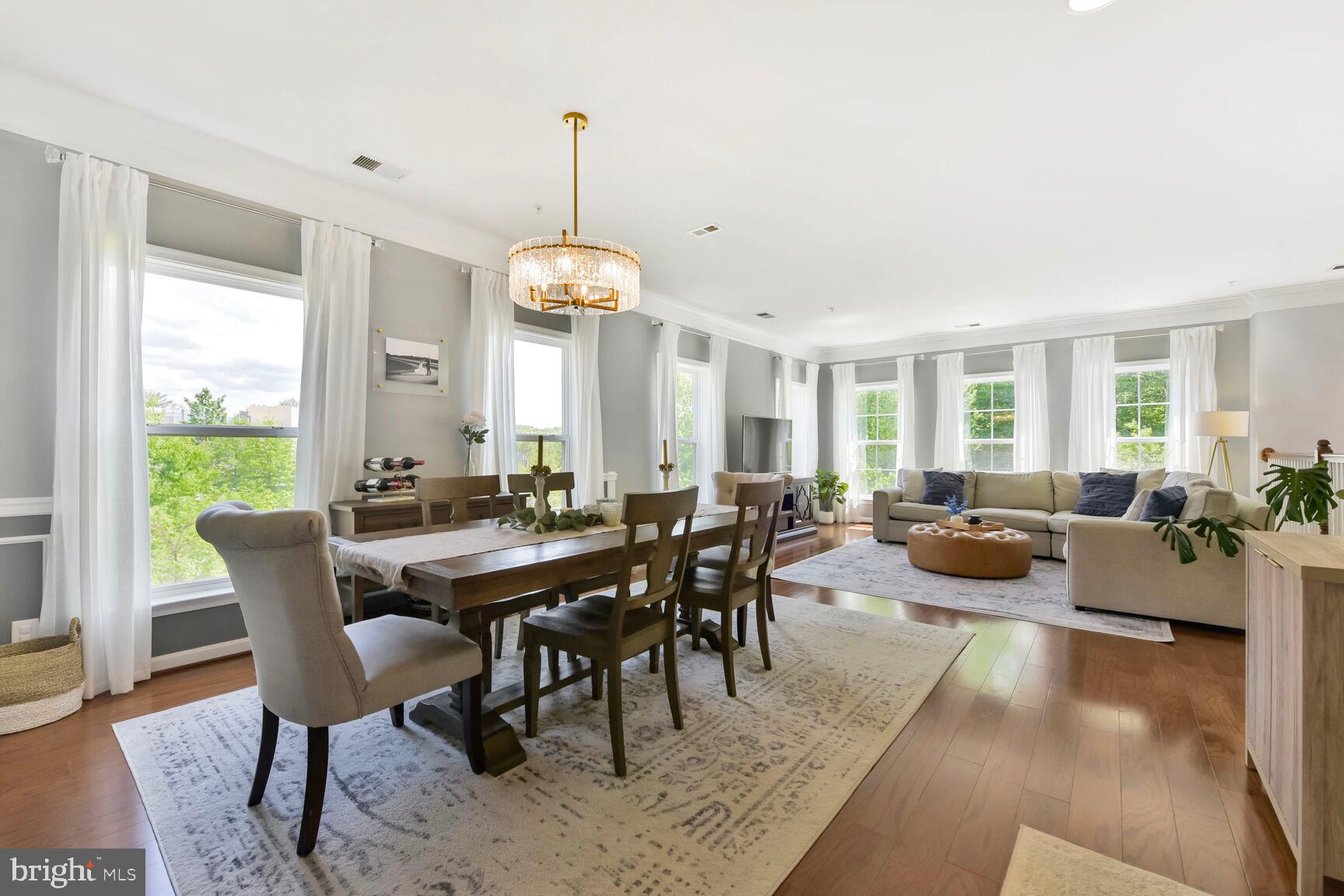 3020 Rittenhouse Cir