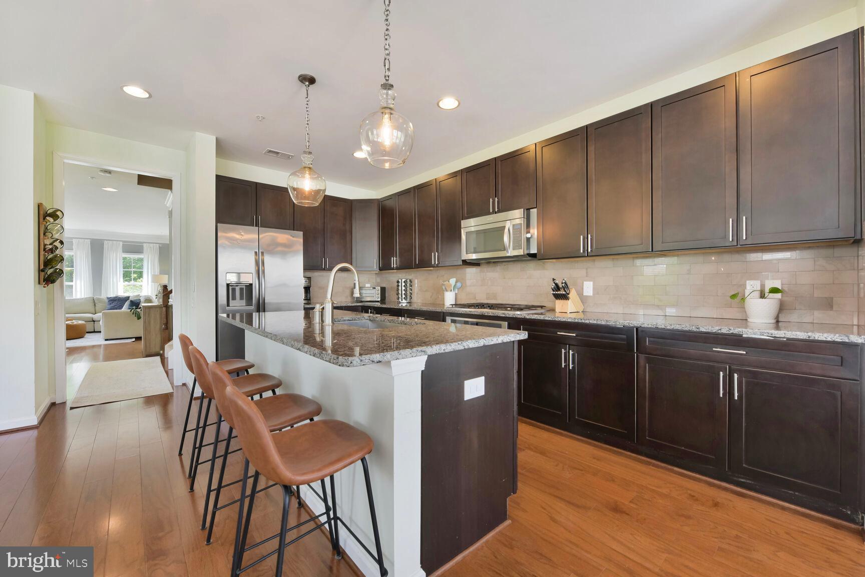 3020 Rittenhouse Cir