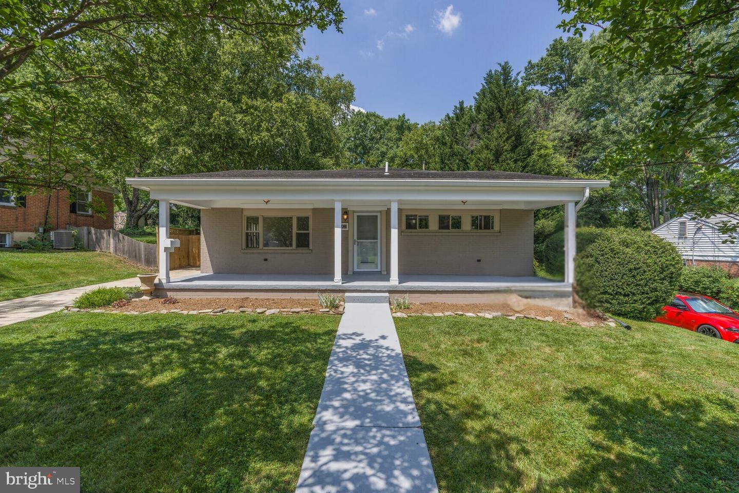 6106 Houston Ct