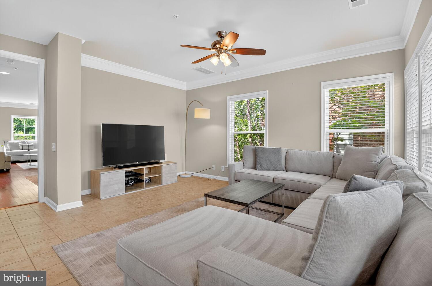 3006 Rittenhouse Cir #28