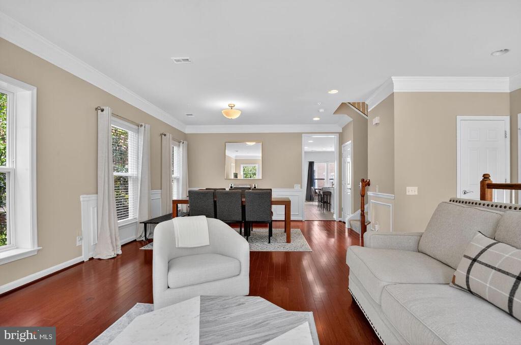3006 Rittenhouse Cir #28