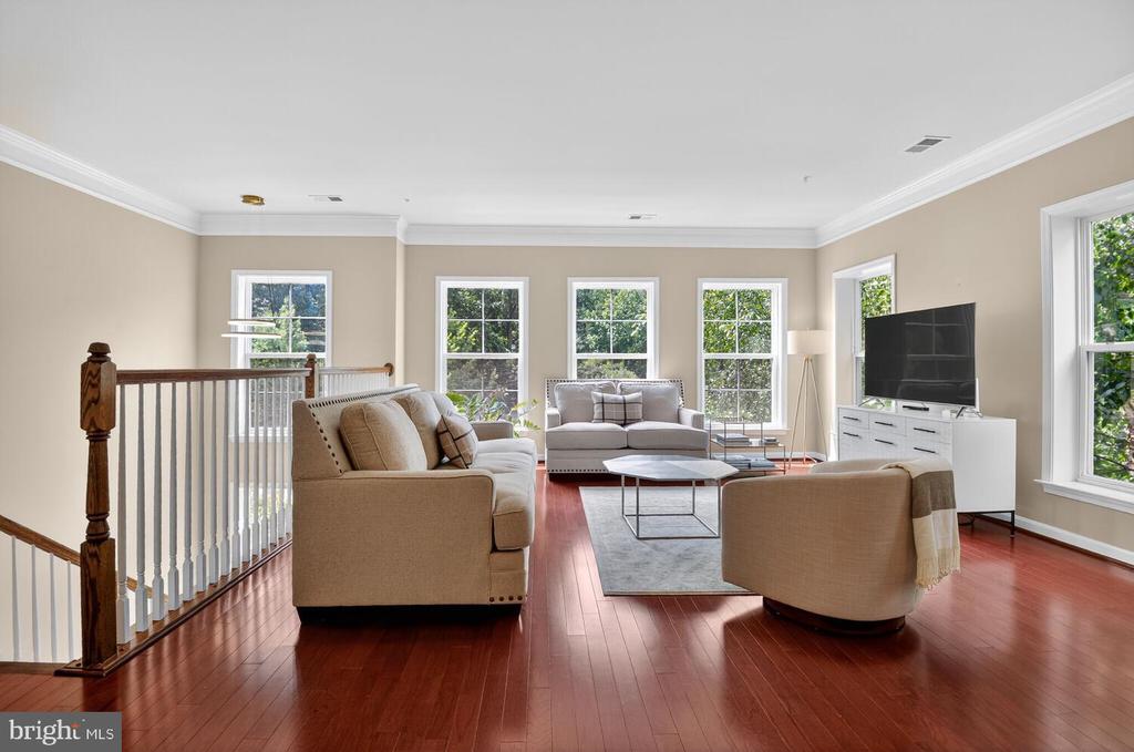 3006 Rittenhouse Cir #28