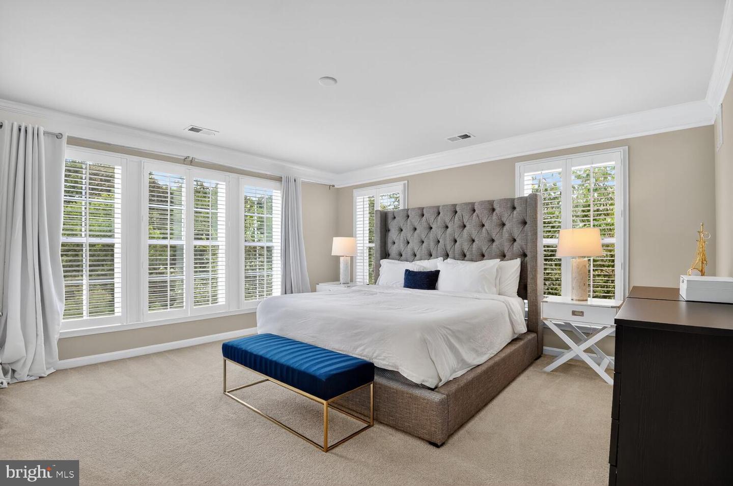 3006 Rittenhouse Cir #28