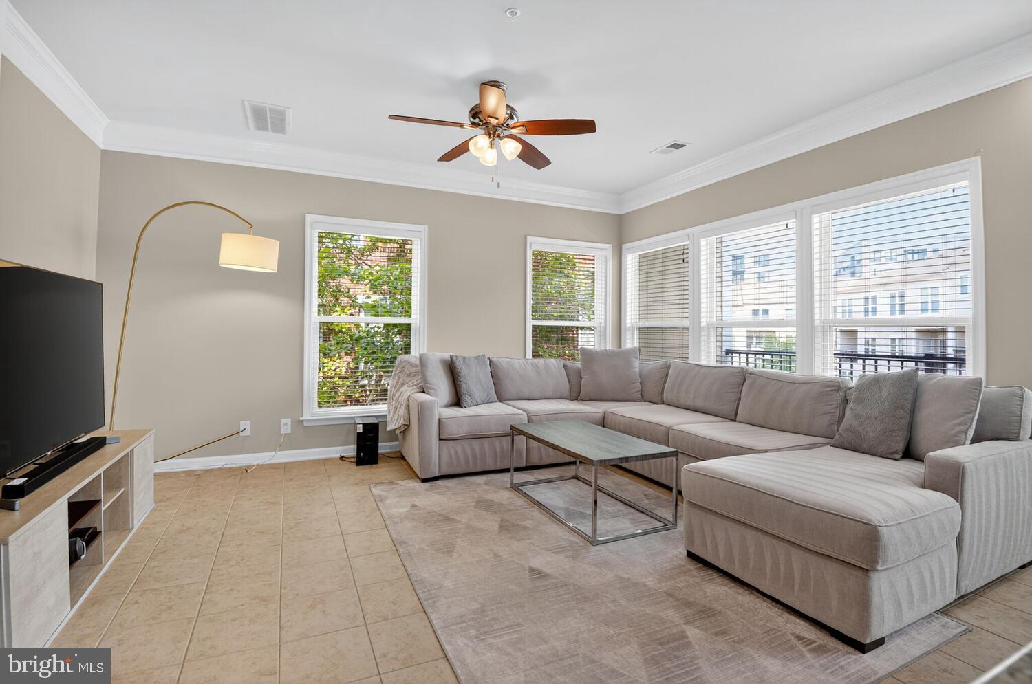 3006 Rittenhouse Cir #28