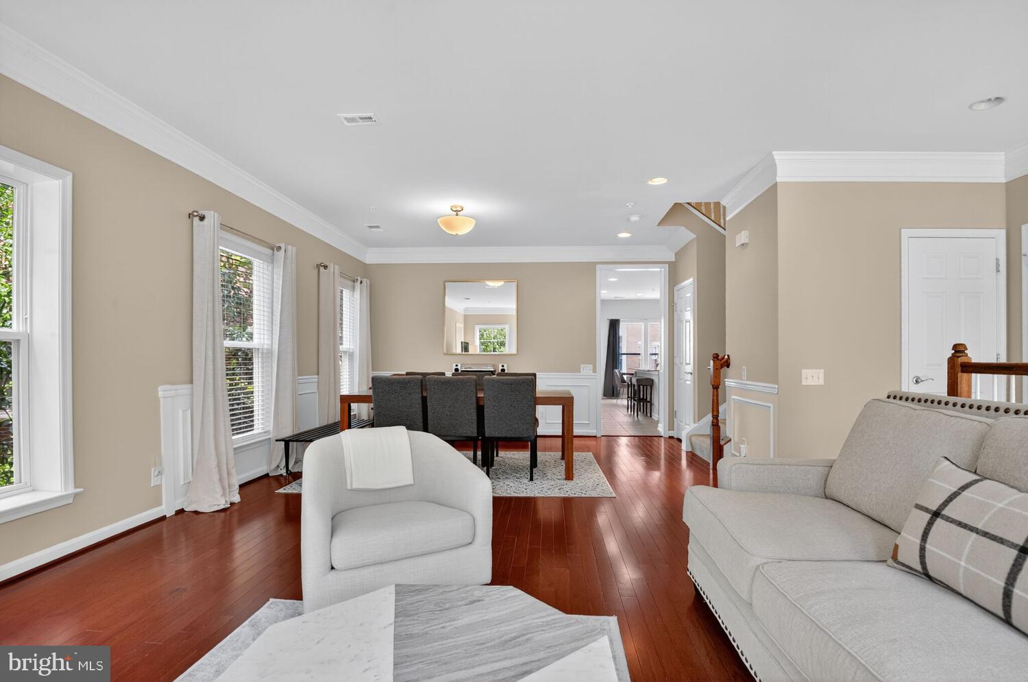 3006 Rittenhouse Cir #28