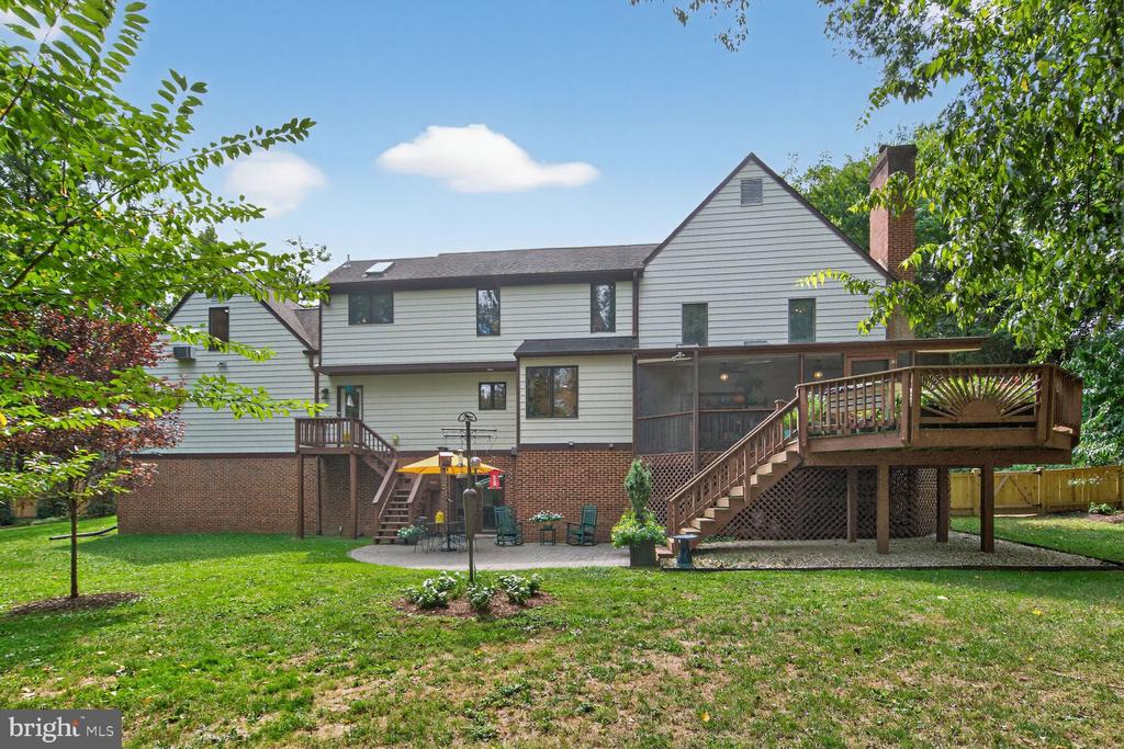 7054 IDYLWOOD ROAD