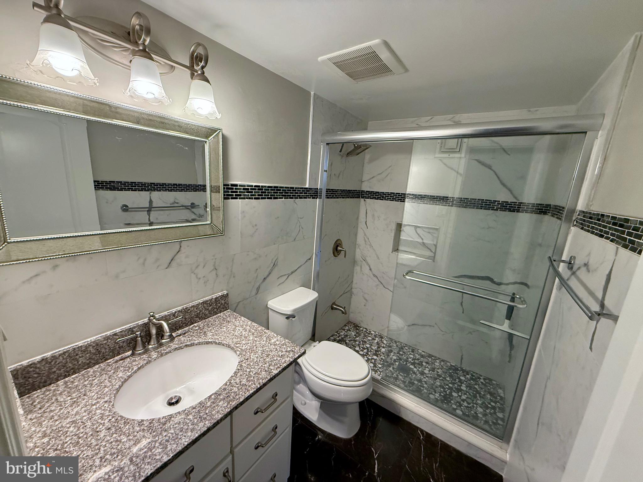 4415 BRIARWOOD COURT N 32