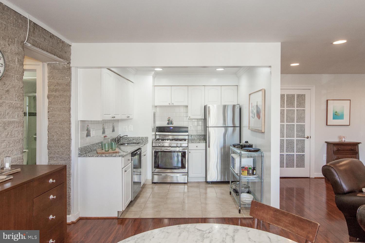 4415 BRIARWOOD COURT N 32