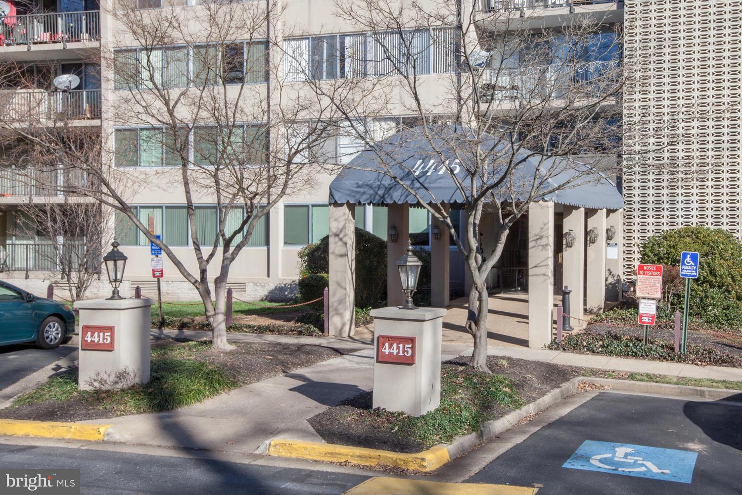 4415 BRIARWOOD COURT N 32