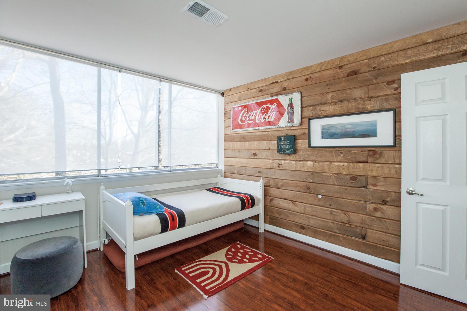 4415 BRIARWOOD COURT N 32