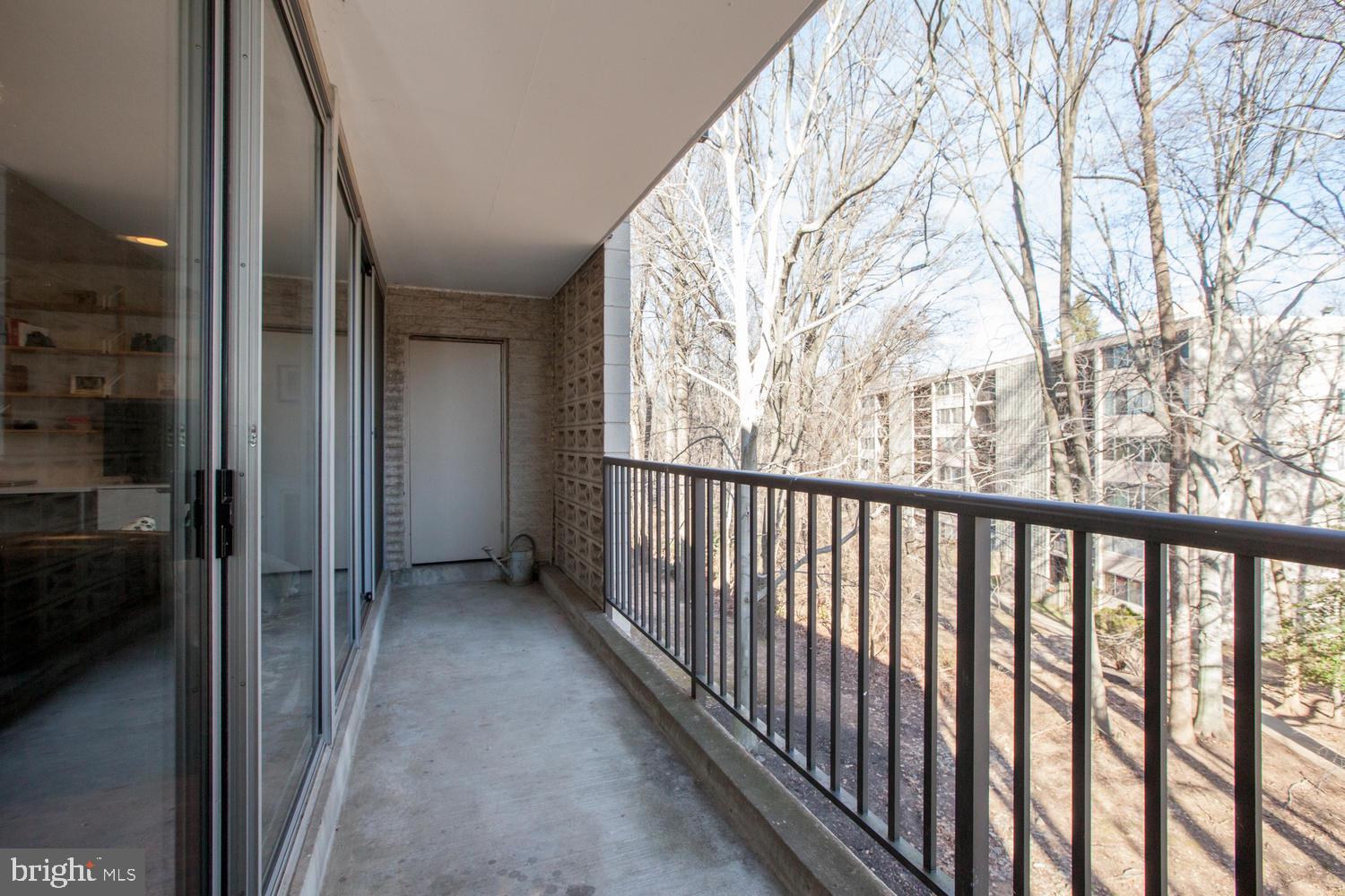 4415 BRIARWOOD COURT N 32