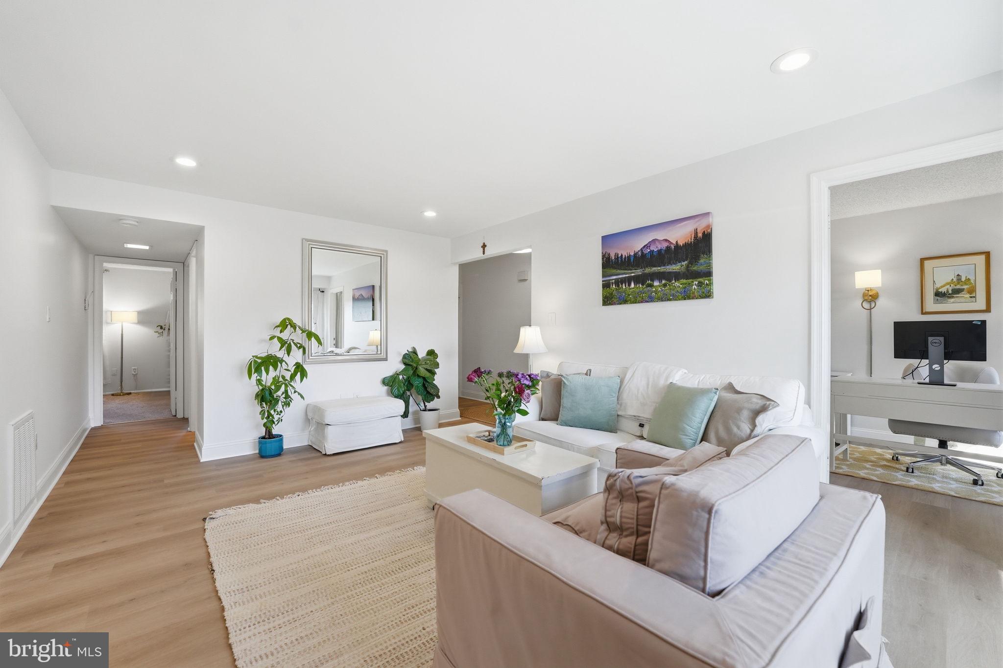 7725 INVERSHAM DRIVE 144