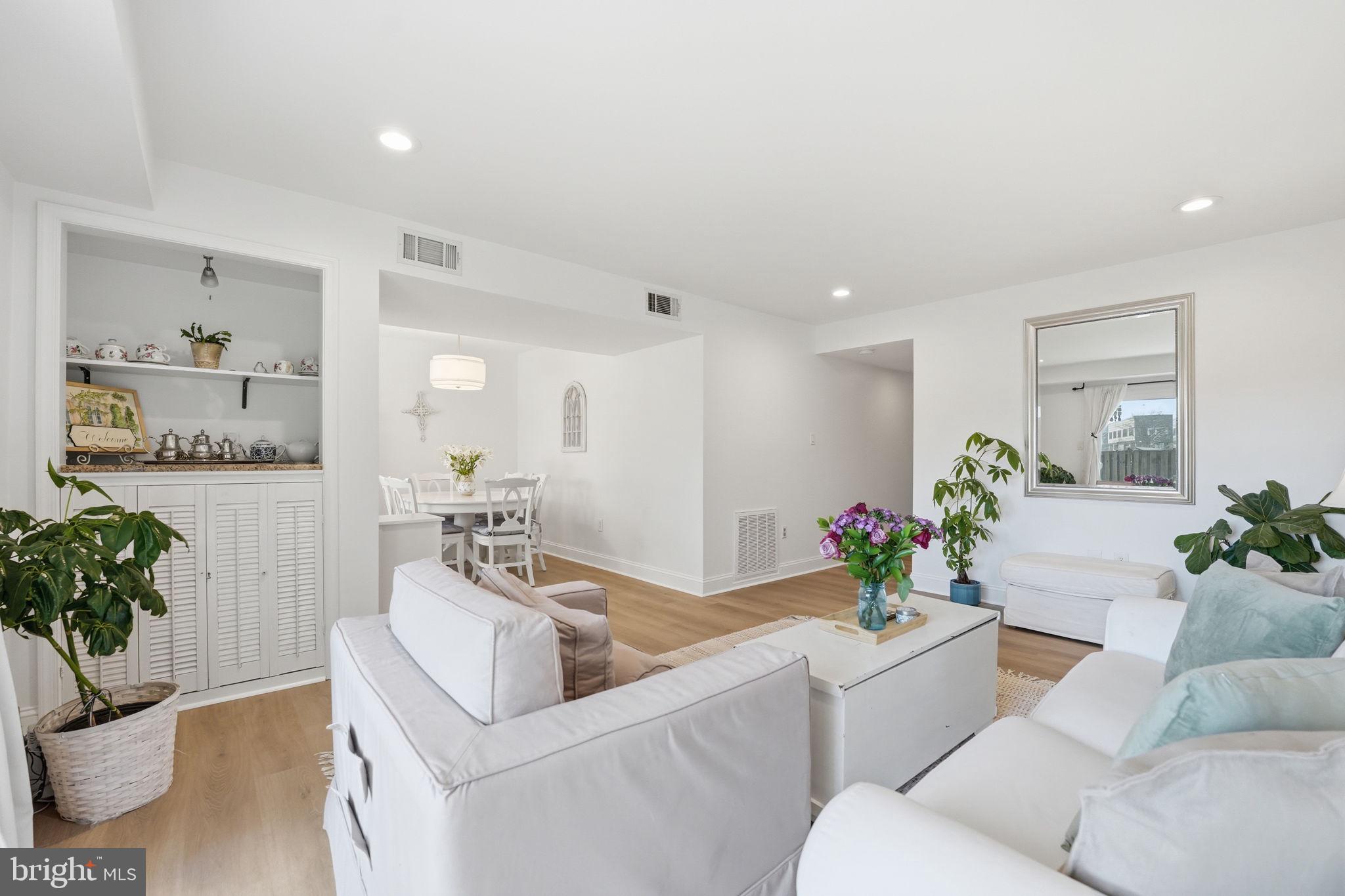 7725 INVERSHAM DRIVE 144