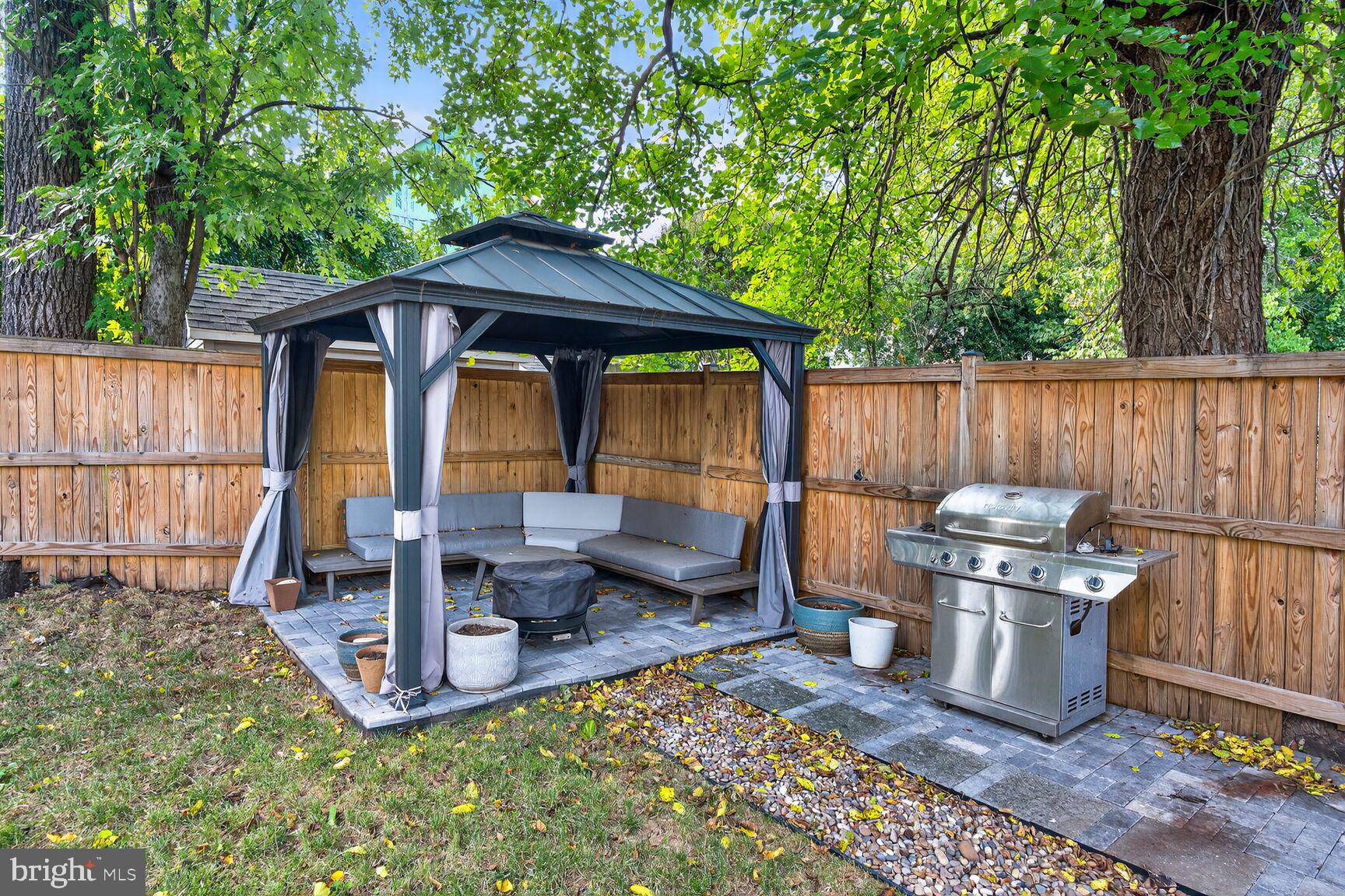 2808 W GEORGE MASON ROAD