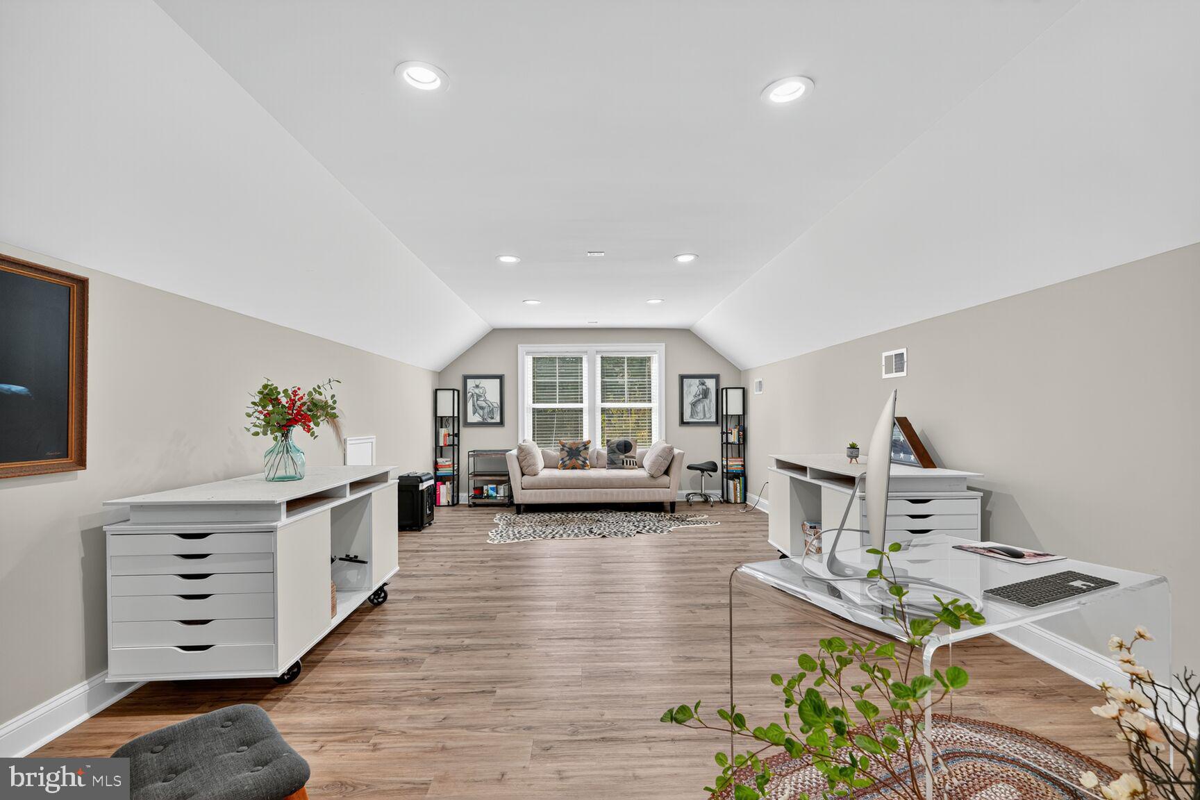 2808 W GEORGE MASON ROAD