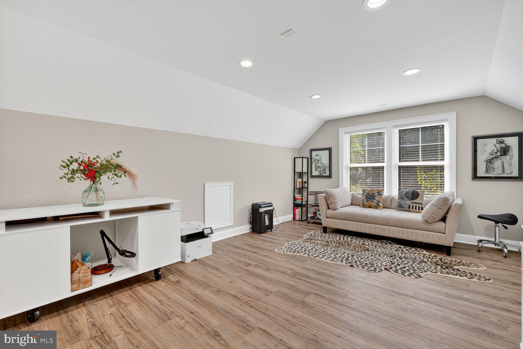 2808 W GEORGE MASON ROAD