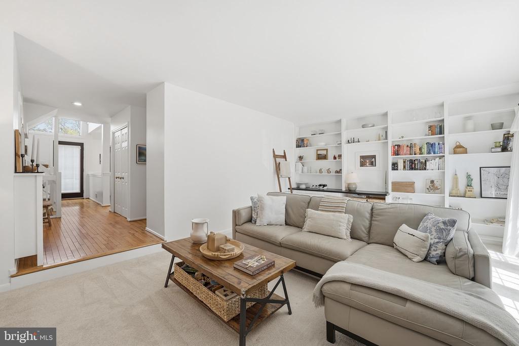 3853 ALDER WOODS COURT