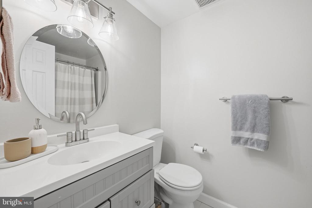 3853 ALDER WOODS COURT