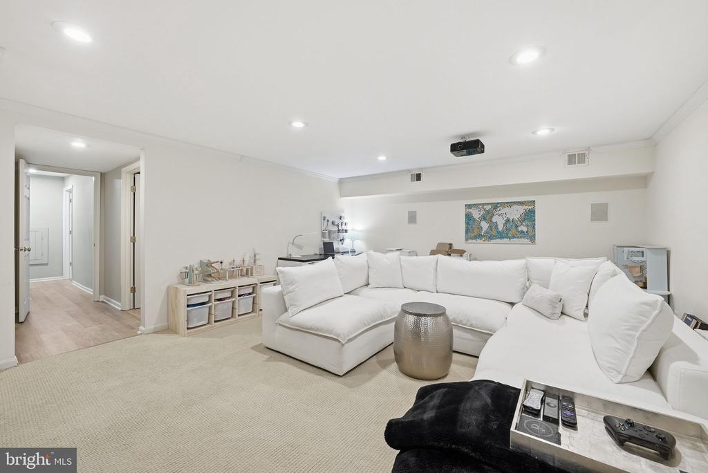 3853 ALDER WOODS COURT