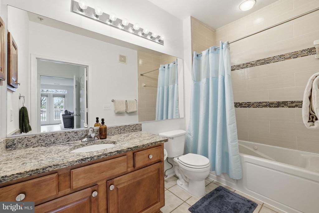 9490 VIRGINIA CENTER BOULEVARD 230