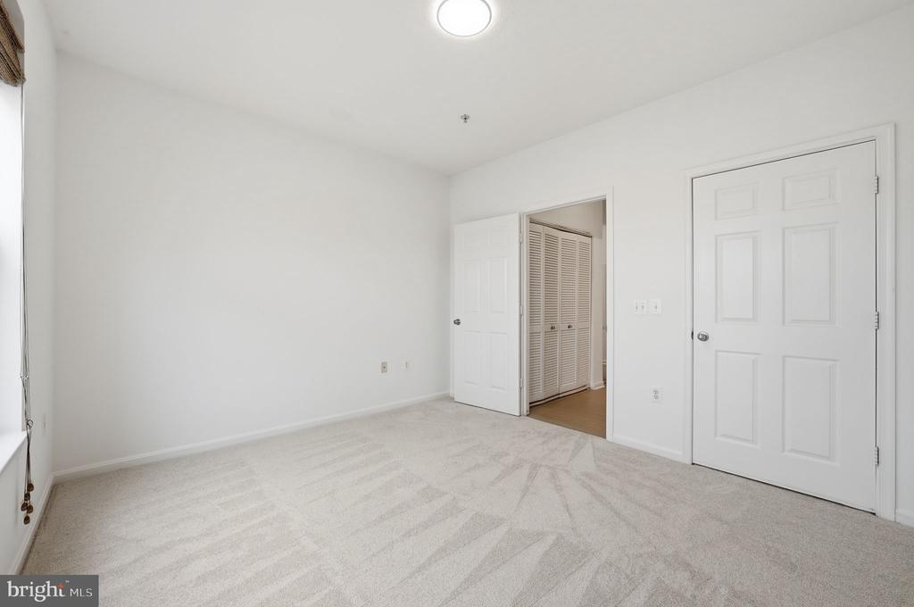 9490 VIRGINIA CENTER BOULEVARD 230