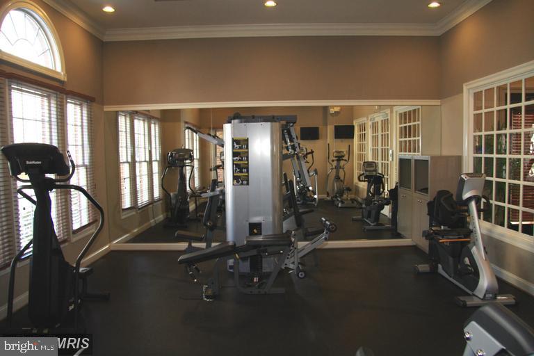 3021 NICOSH CIRCLE 1403