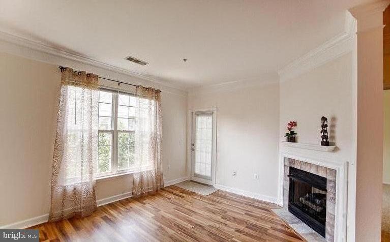 3021 NICOSH CIRCLE 1403