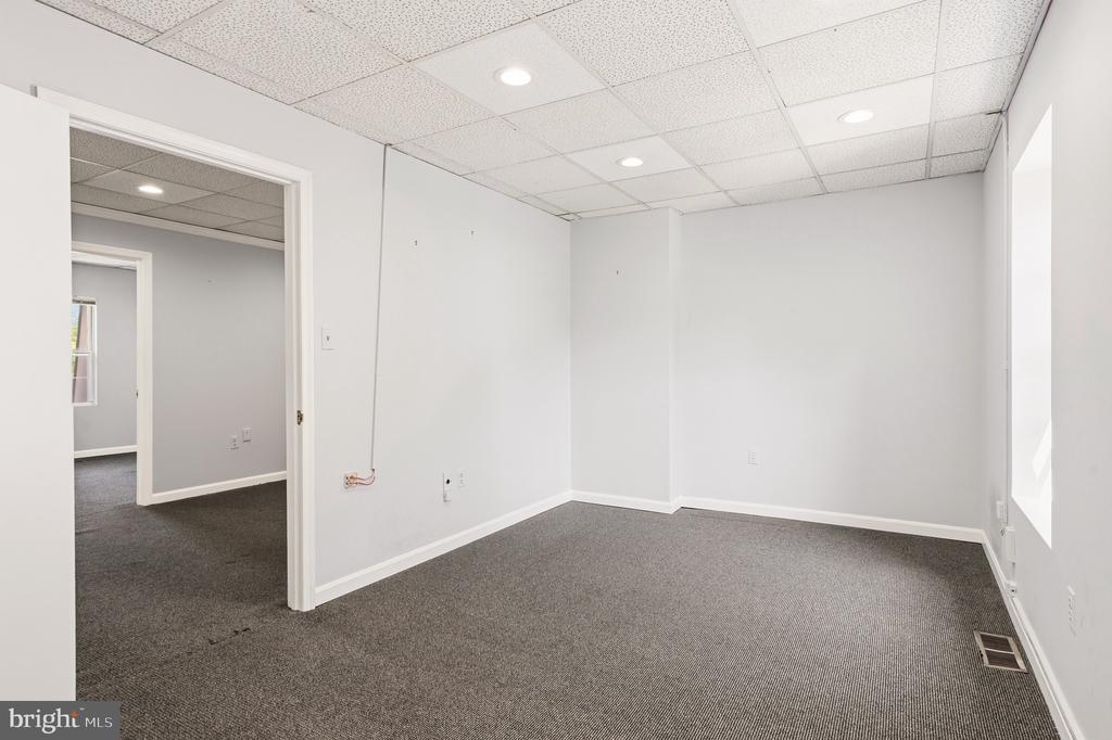 8212 OLD COURTHOUSE ROAD Unit: 2