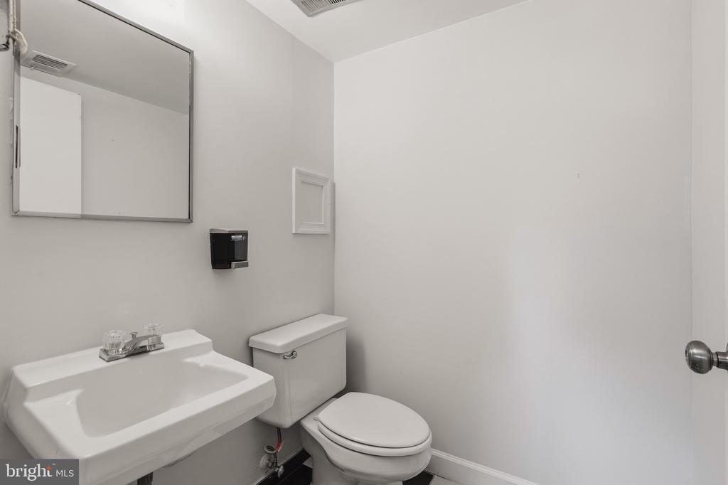 8212 OLD COURTHOUSE ROAD Unit: 2