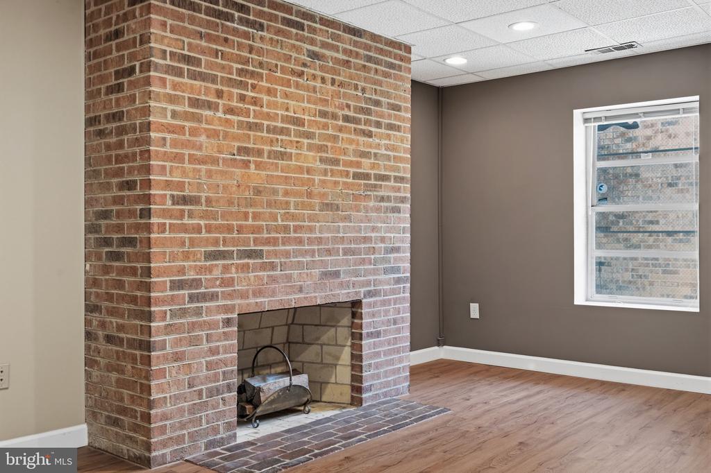 8212 OLD COURTHOUSE ROAD Unit: 2