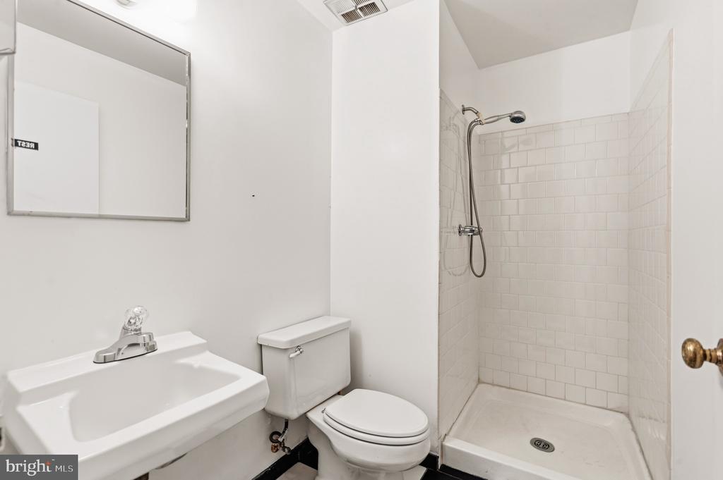 8212 OLD COURTHOUSE ROAD Unit: 2