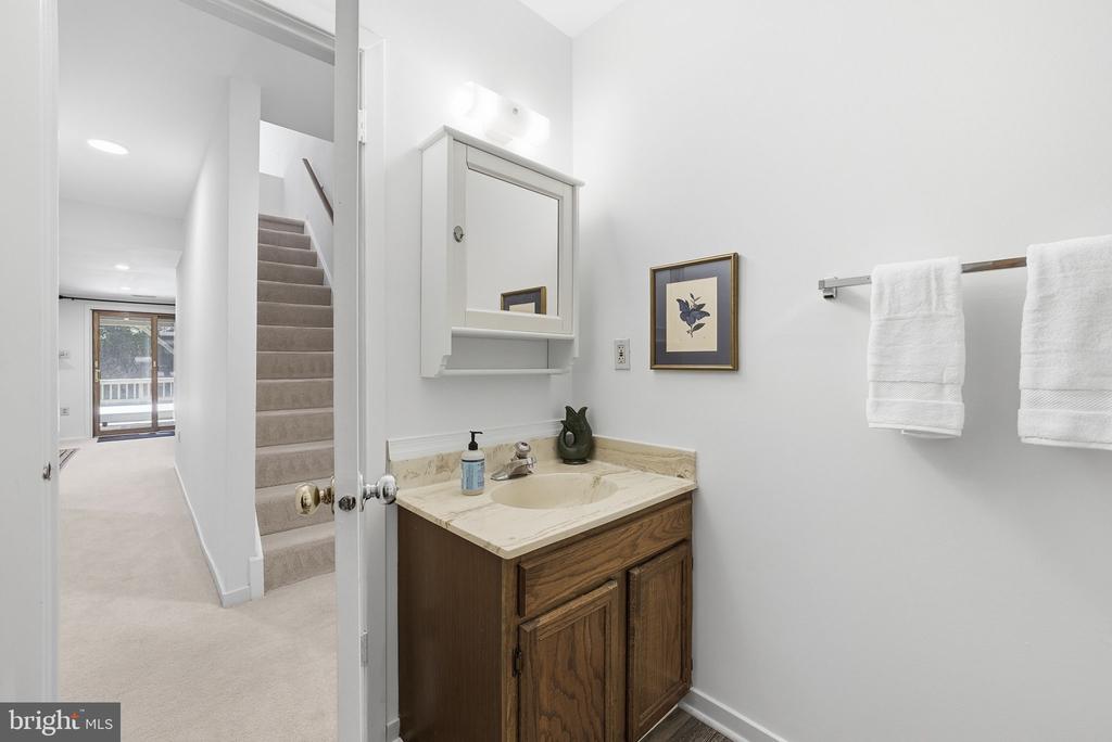 5826 JACKSONS OAK COURT