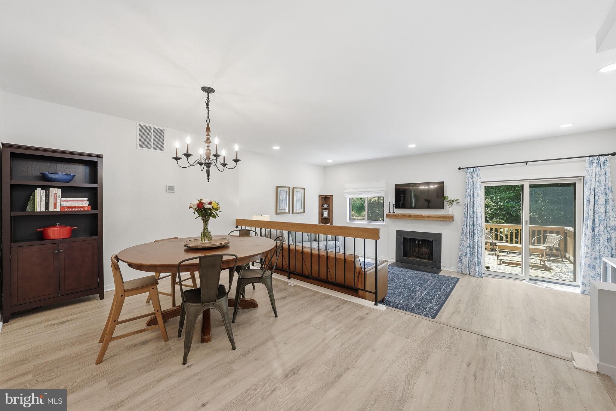 5826 JACKSONS OAK COURT