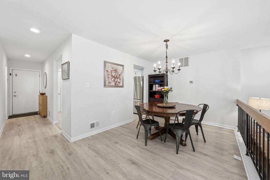 5826 JACKSONS OAK COURT