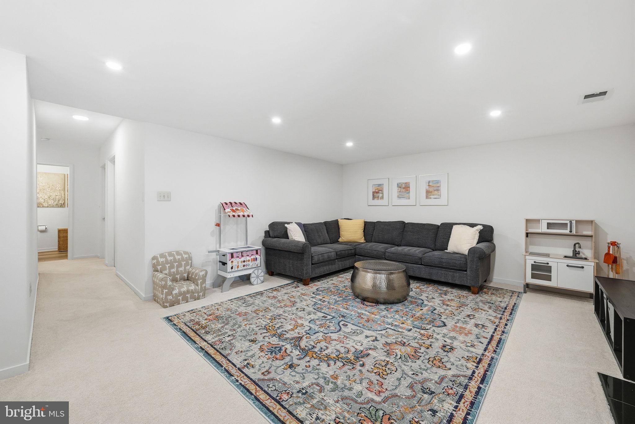 5826 JACKSONS OAK COURT
