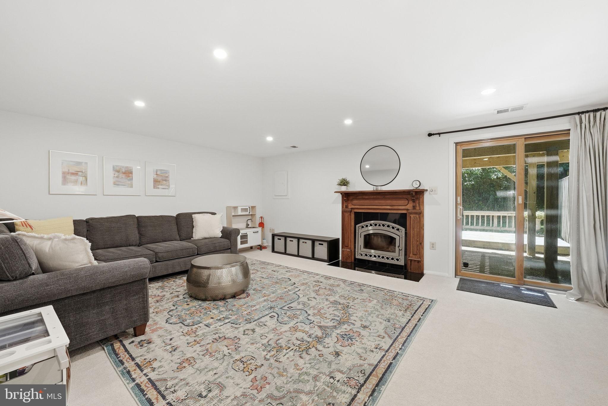 5826 JACKSONS OAK COURT