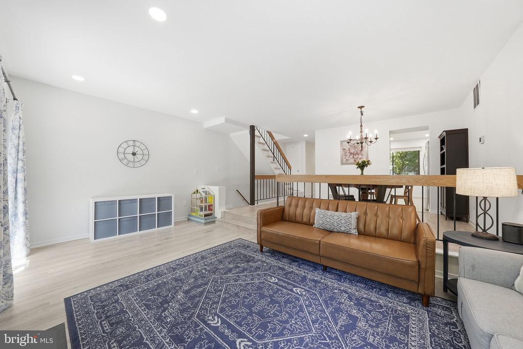 5826 JACKSONS OAK COURT