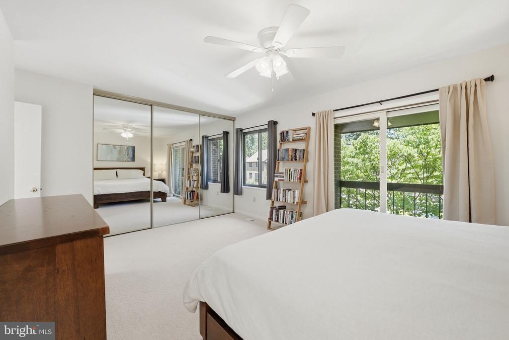 5826 JACKSONS OAK COURT