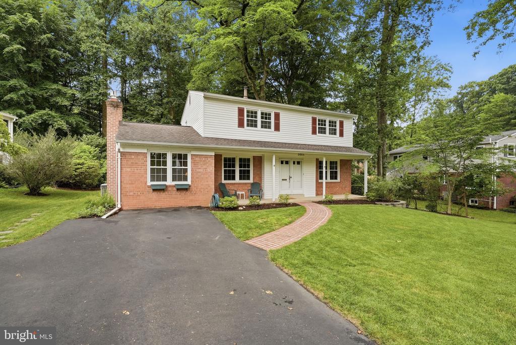 5004 LINETTE LANE