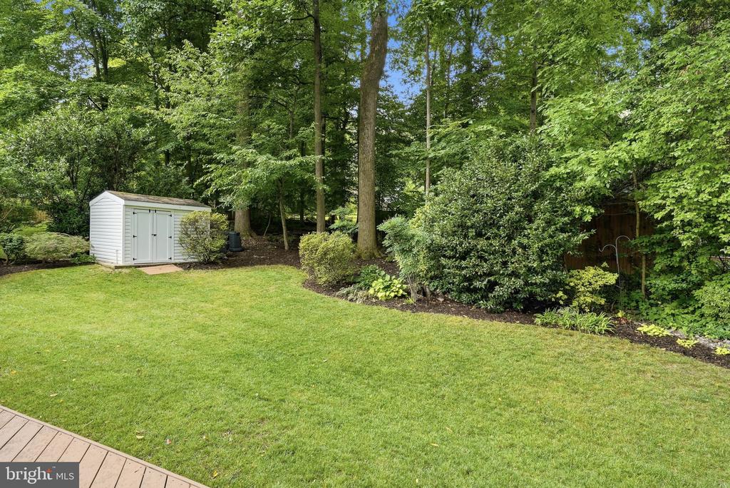 5004 LINETTE LANE
