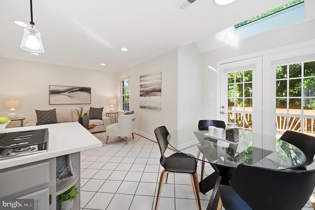 8143 MADRILLON COURT
