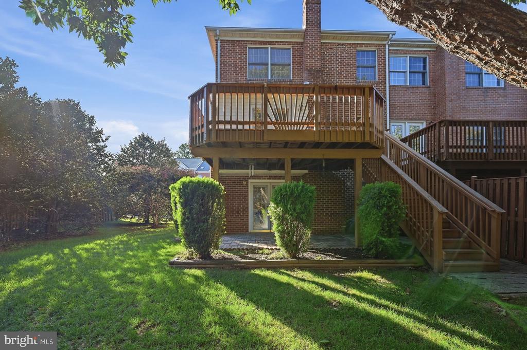 8143 MADRILLON COURT