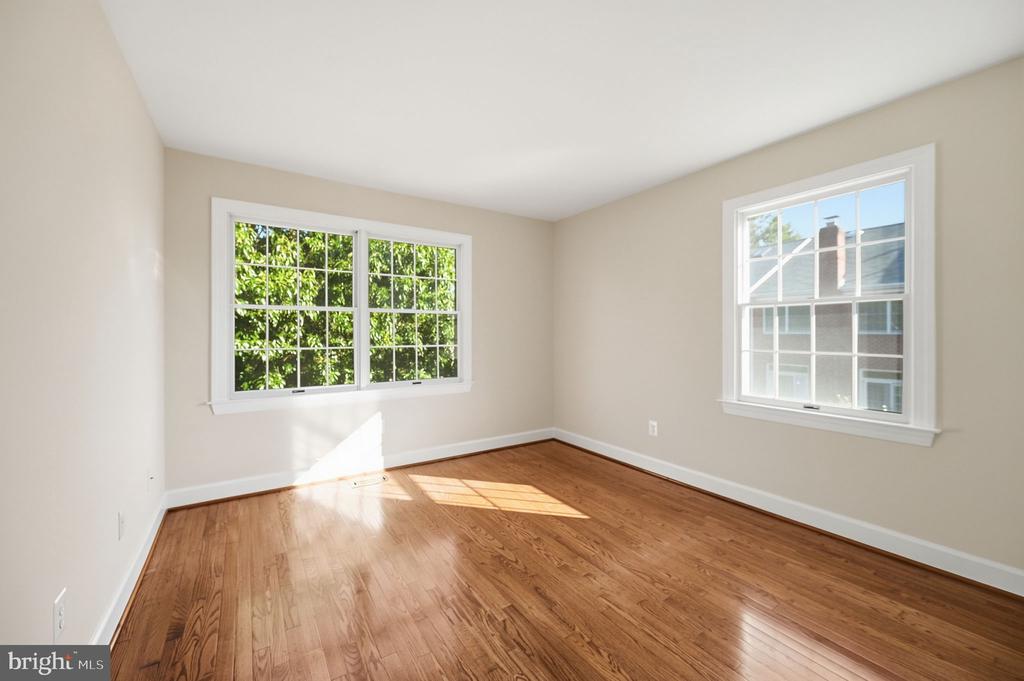 8143 MADRILLON COURT