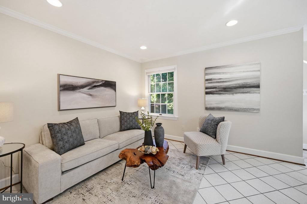 8143 MADRILLON COURT