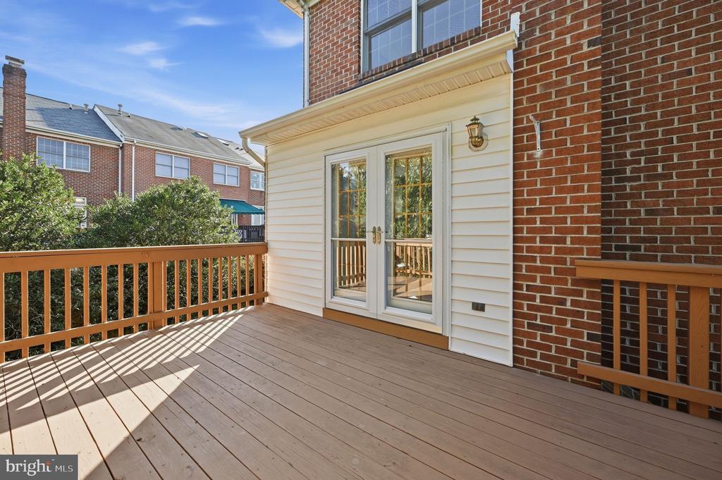 8143 MADRILLON COURT