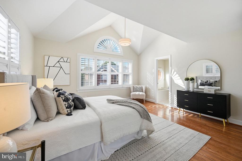 8143 MADRILLON COURT
