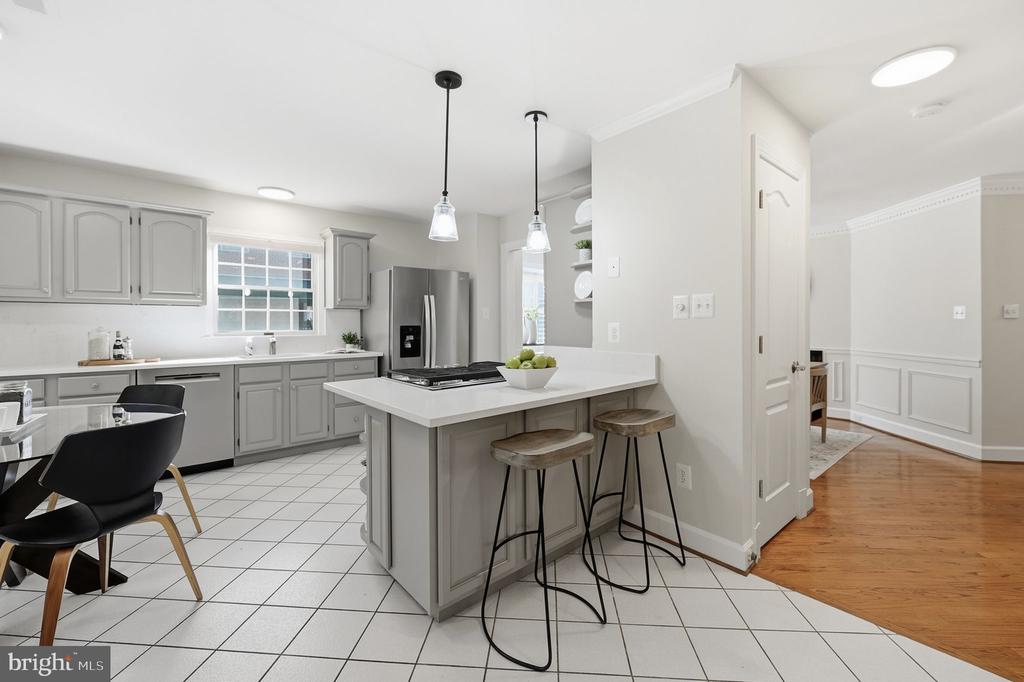 8143 MADRILLON COURT